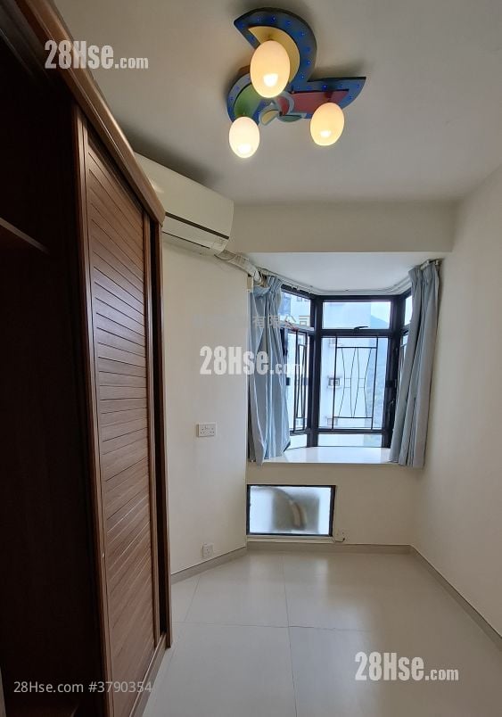 康怡花园 售盘 3 房 , 1 浴室 594 平方尺