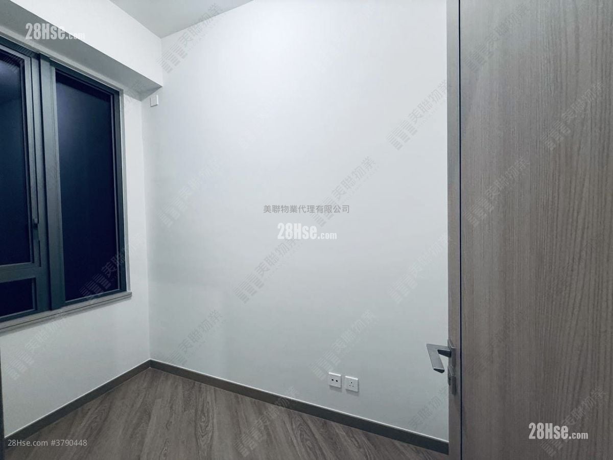 Sierra Sea Sell 3 Bedrooms , 1 Bathroom 531 ft²