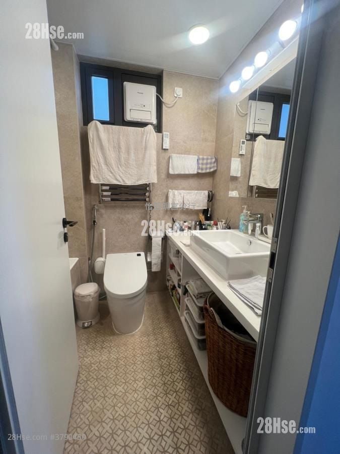 Taikoo Shing Sell 3 Bedrooms , 2 Bathrooms 1,114 ft²