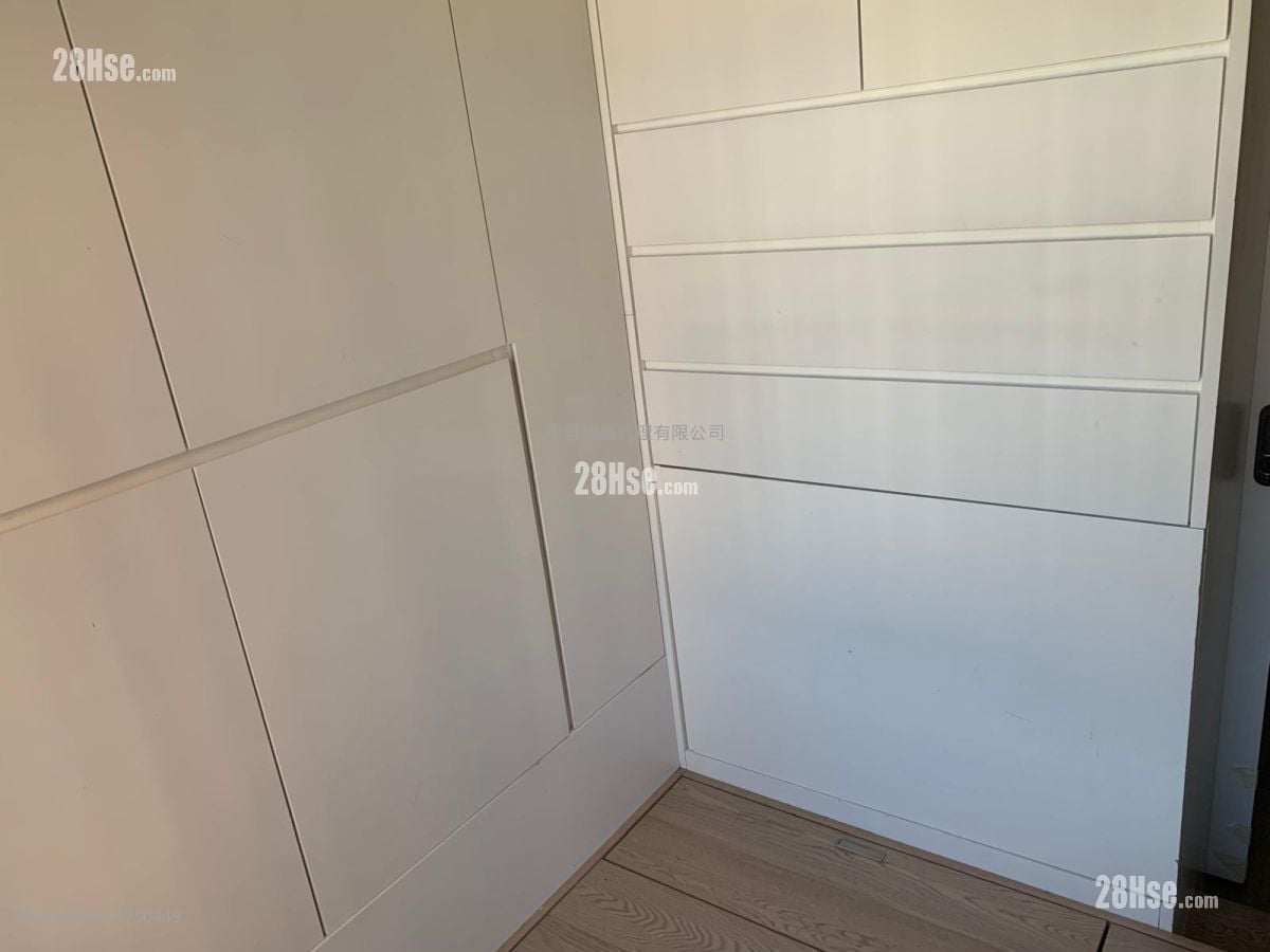 Carado Garden Sell 3 Bedrooms , 1 Bathroom 591 ft²