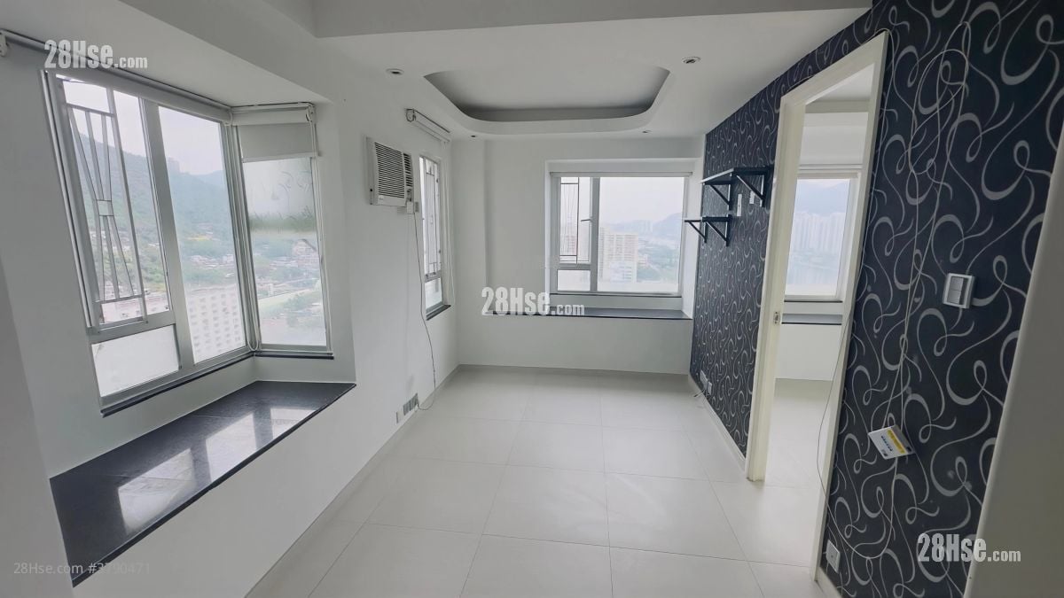 Lucky Plaza Sell 2 Bedrooms 326 ft²