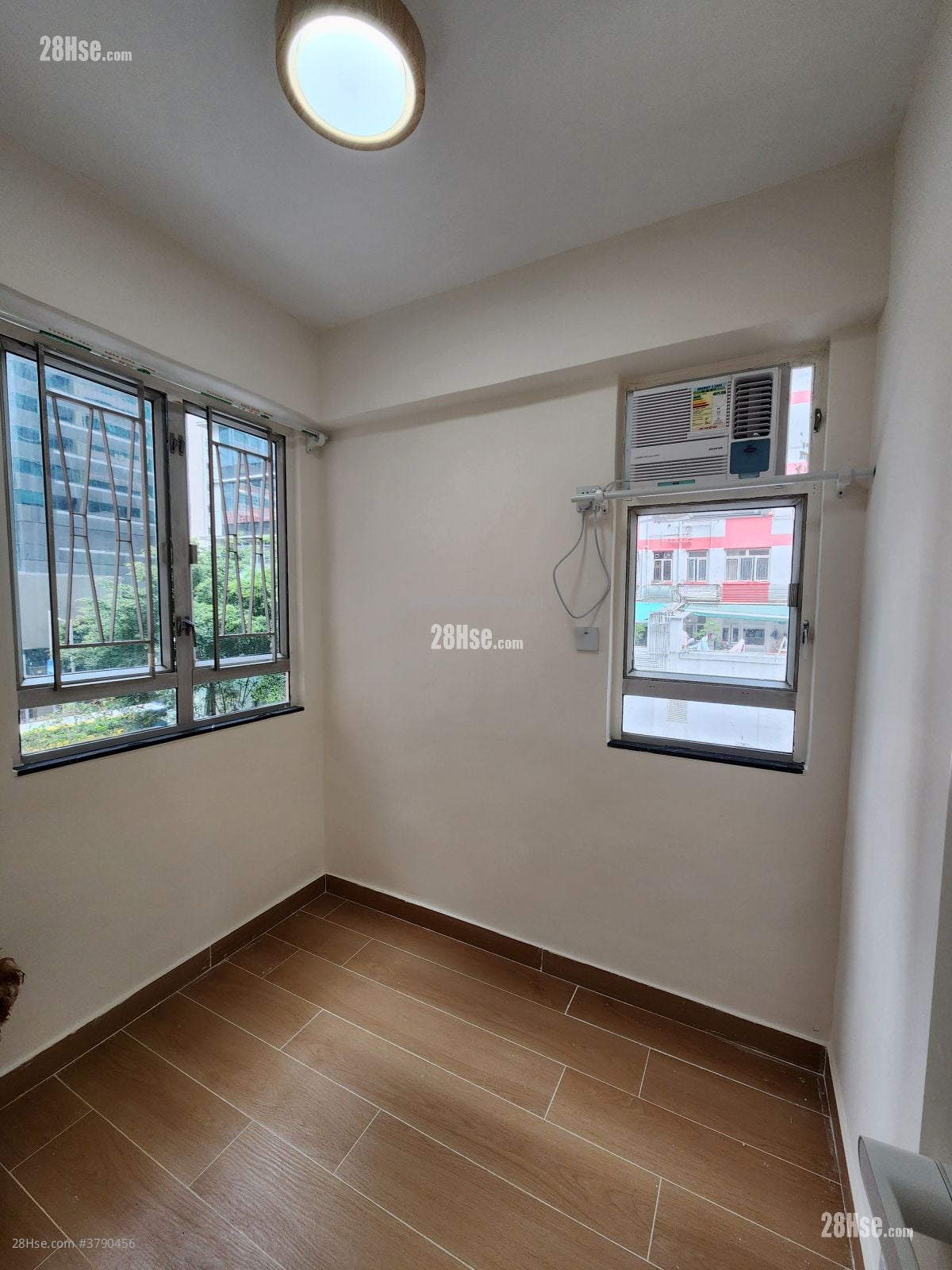 怡康大厦 租盘 2 房 , 1 浴室 302 平方尺