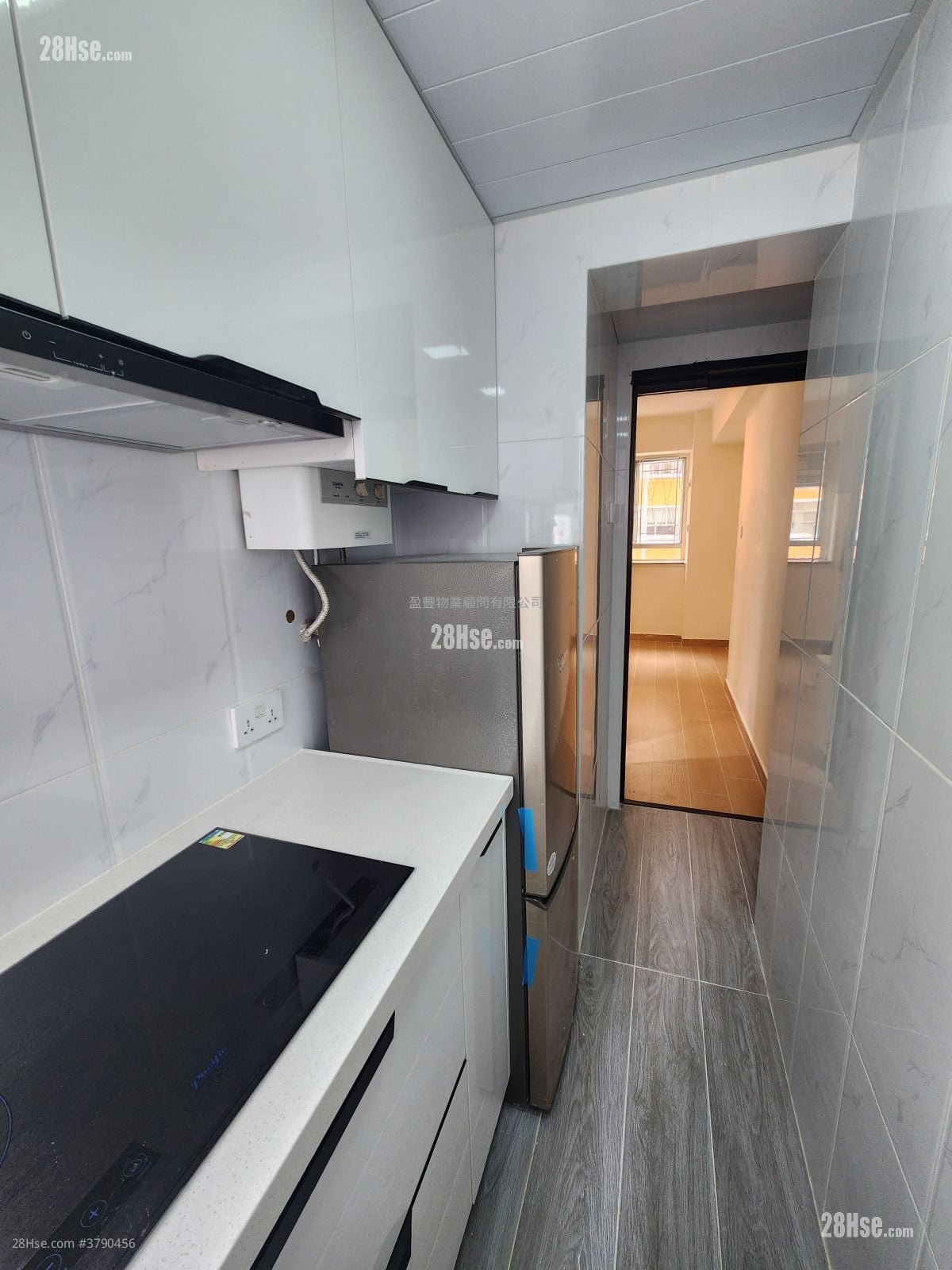 怡康大厦 租盘 2 房 , 1 浴室 302 平方尺