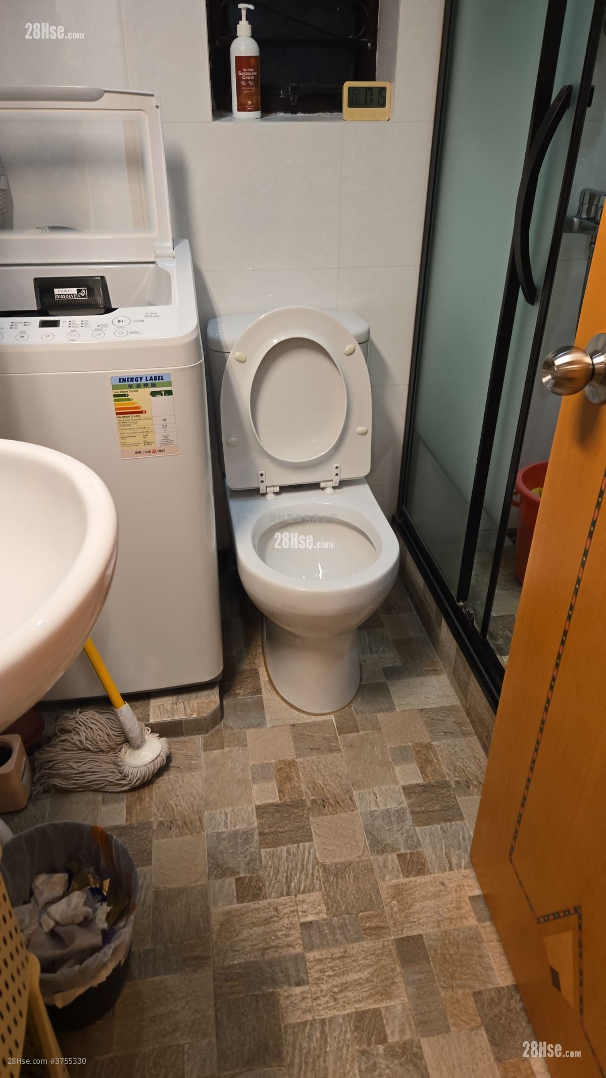 Kai Tin Tower Sell 2 Bedrooms , 1 Bathroom 469 ft²