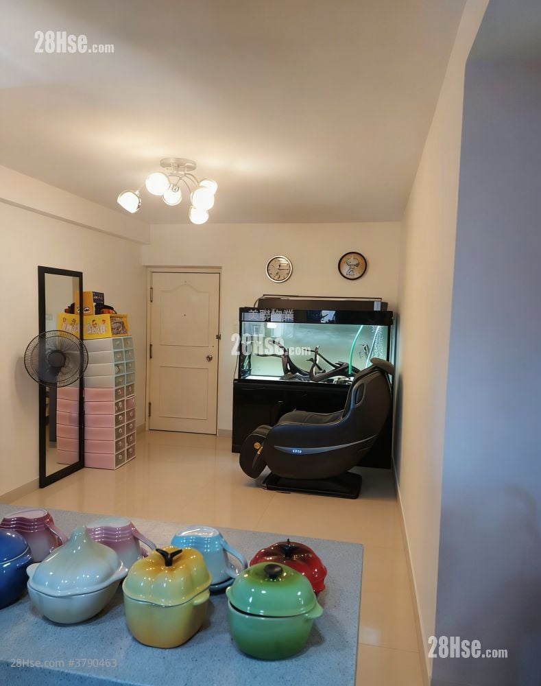 云叠花园 售盘 3 房 593 平方尺