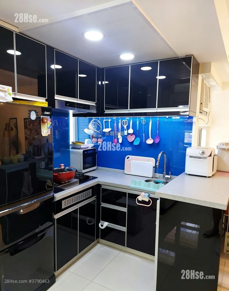 云叠花园 售盘 3 房 593 平方尺