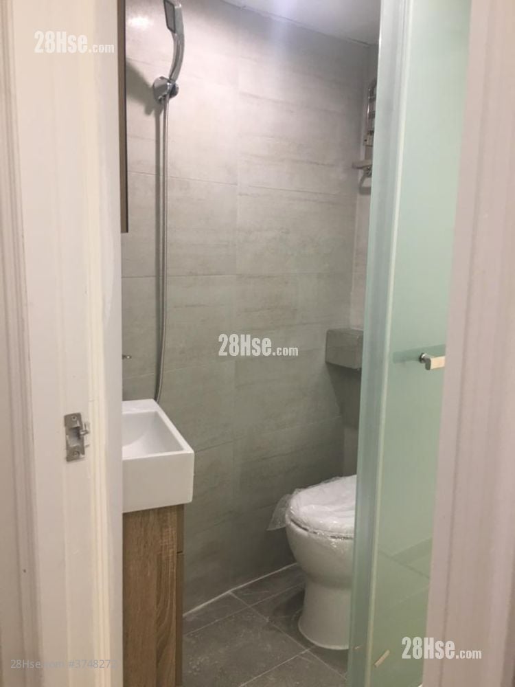 Rialto Mansion Rental 1 Bedroom , 1 Bathroom 150 ft²