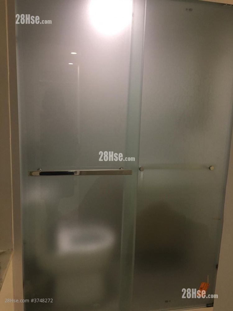 Rialto Mansion Rental 1 Bedroom , 1 Bathroom 150 ft²