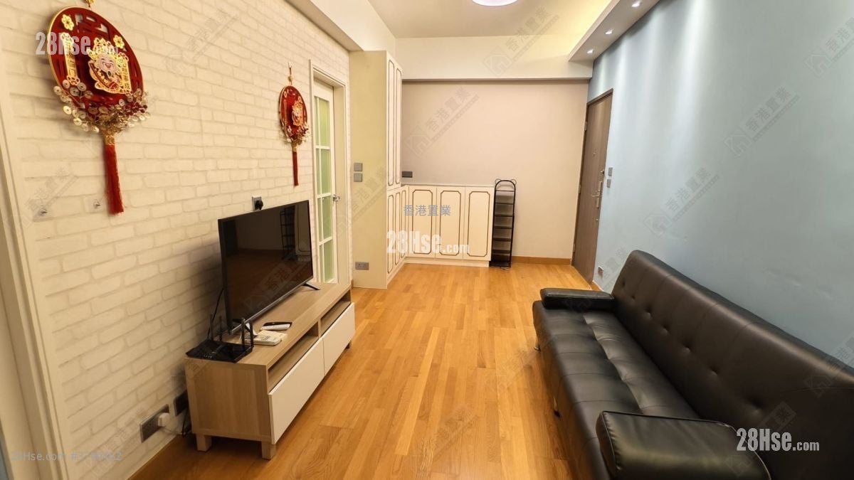 Heya Crystal Rental 2 Bedrooms , 1 Bathroom 482 ft²