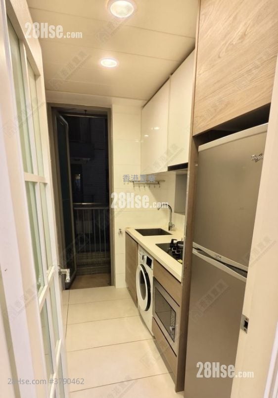 Heya Crystal Rental 2 Bedrooms , 1 Bathroom 482 ft²