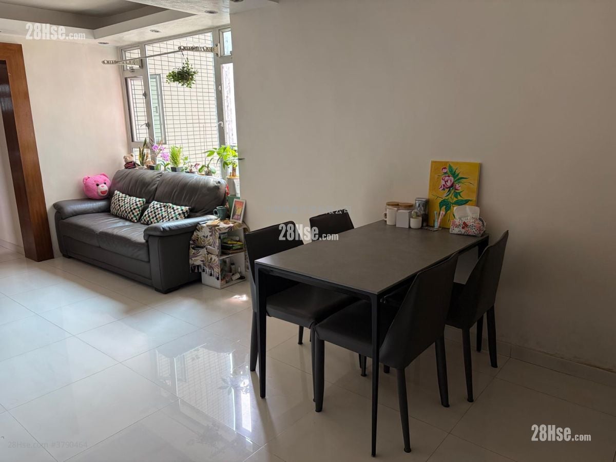 云叠花园 售盘 3 房 , 1 浴室 593 平方尺