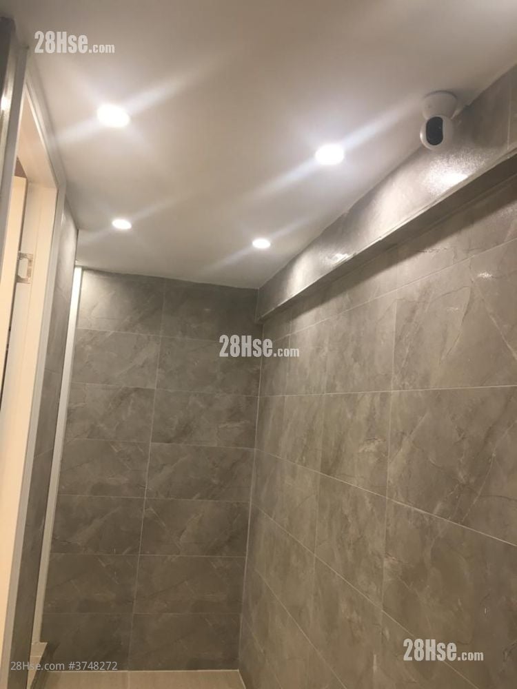 Rialto Mansion Rental 1 Bedroom , 1 Bathroom 150 ft²