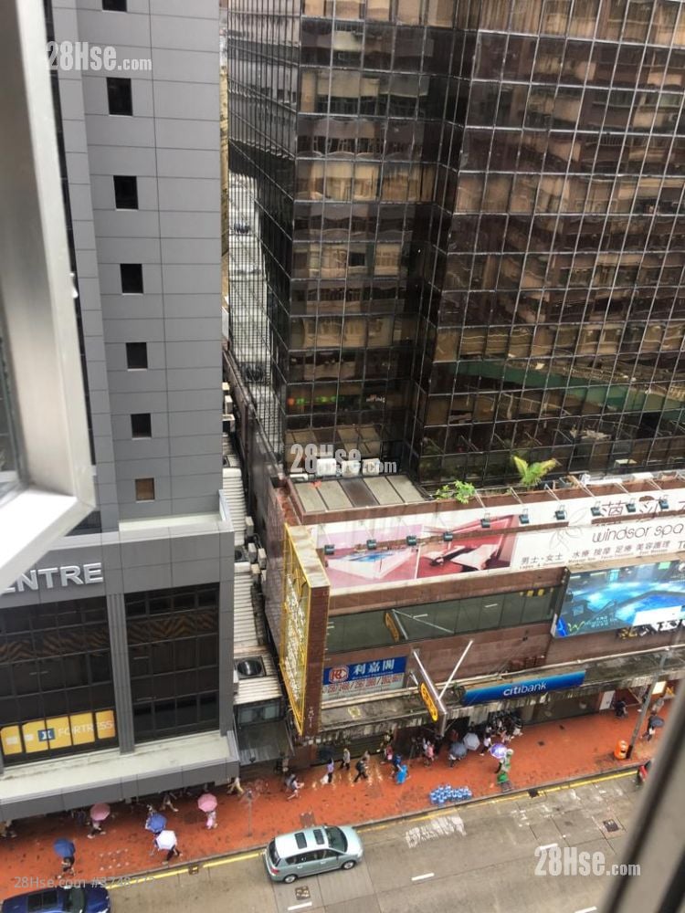 Rialto Mansion Rental 1 Bedroom , 1 Bathroom 150 ft²