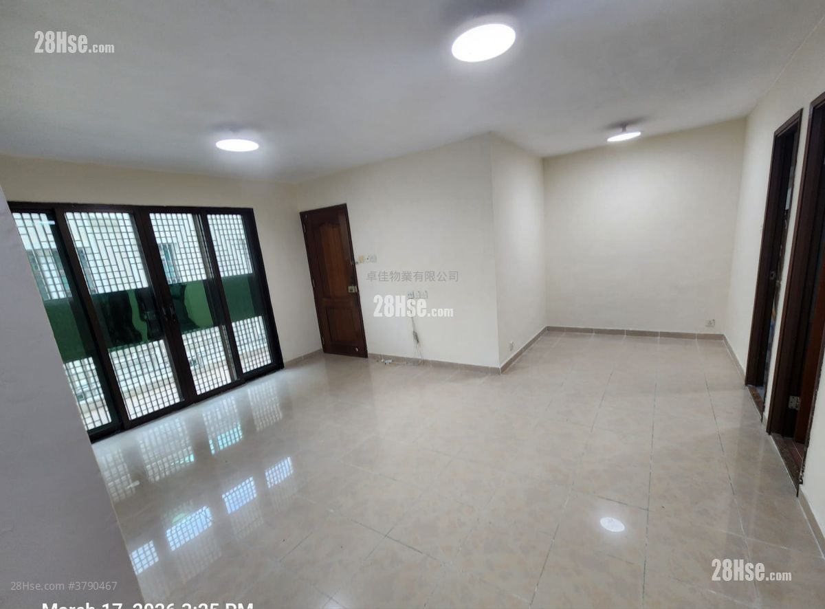 村屋 租盘 3 房 , 2 浴室 630 平方尺