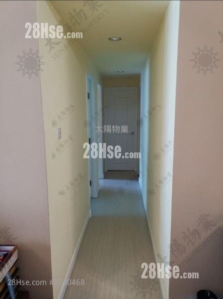 Royal Peninsula Sell 4 Bedrooms 1,051 ft²