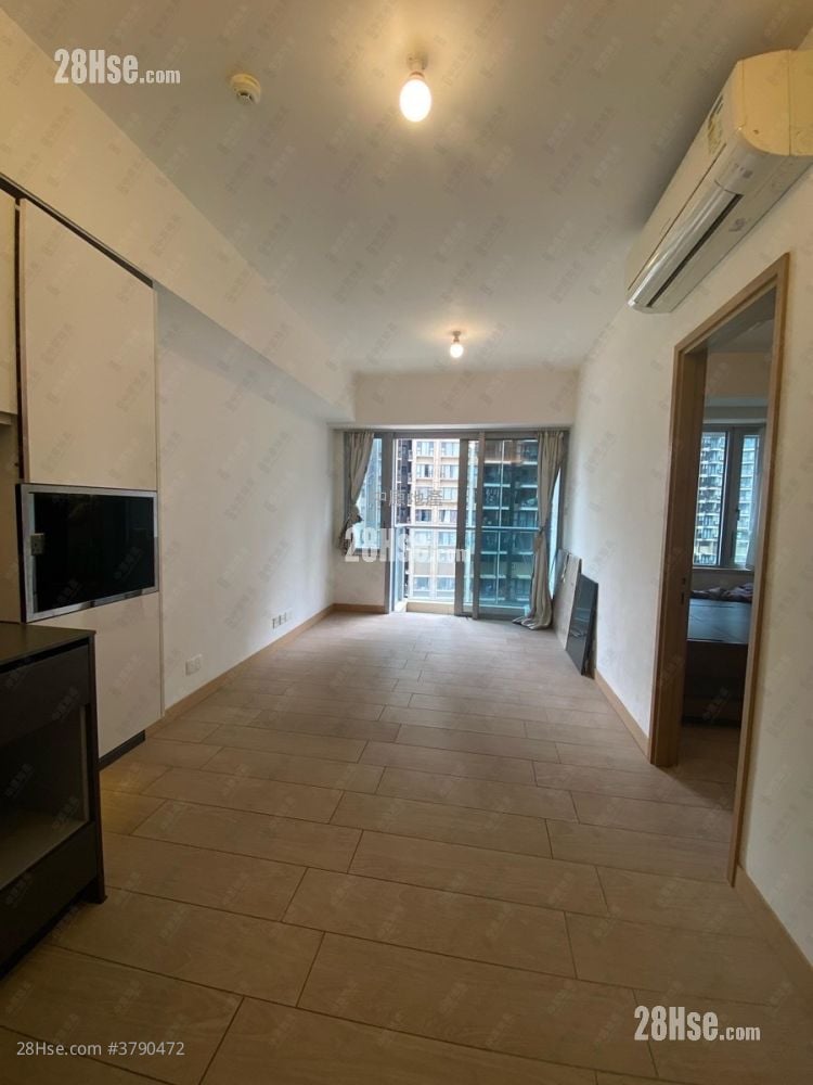 Century Link Sell 1 Bedroom 379 ft²