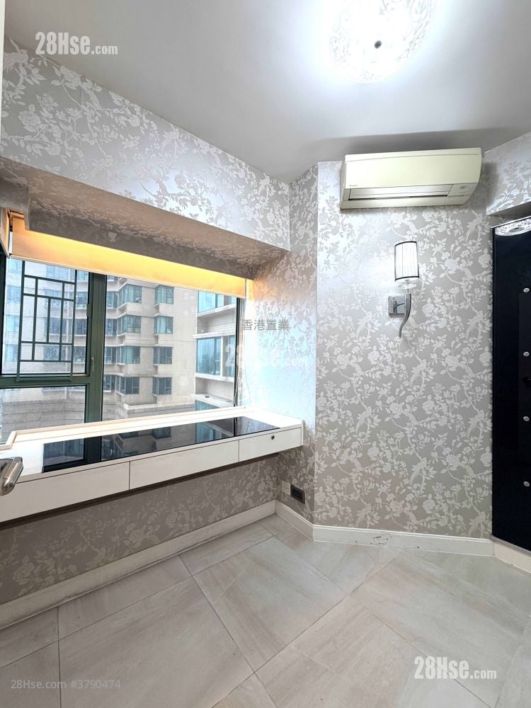 柏景湾 售盘 3 房 , 2 浴室 695 平方尺