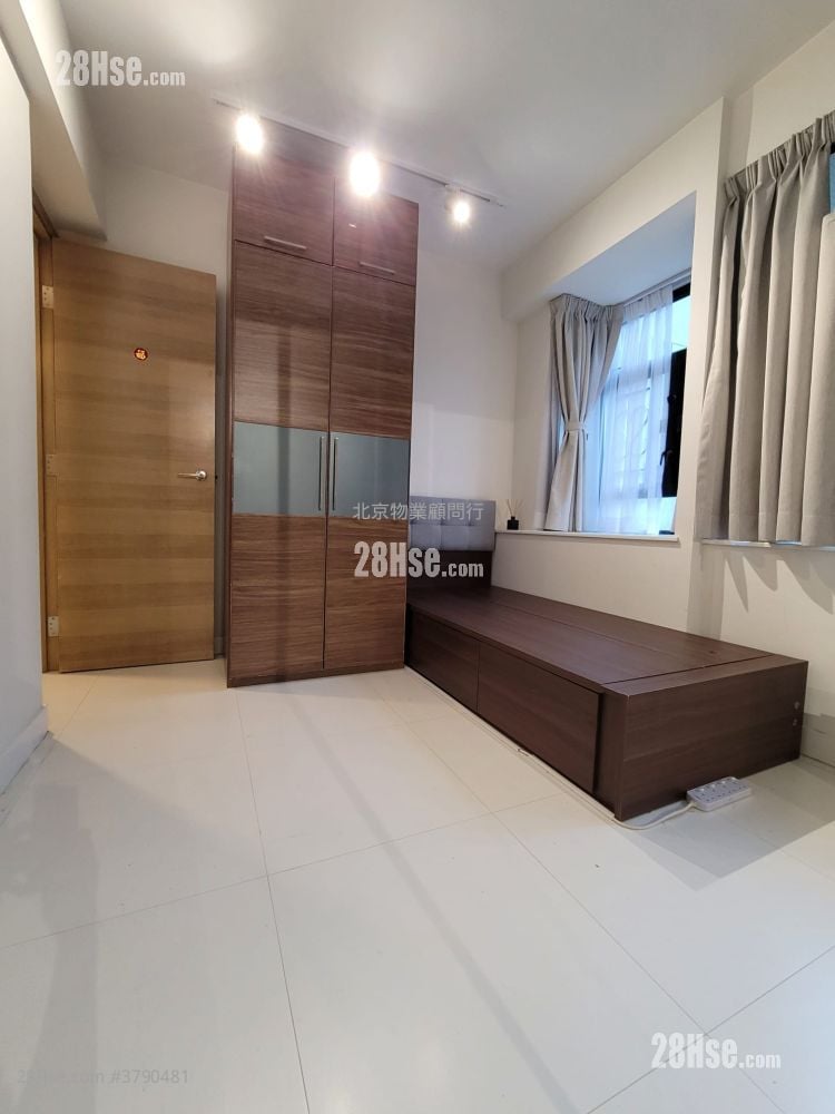 康怡花园 租盘 2 房 , 2 浴室 668 平方尺