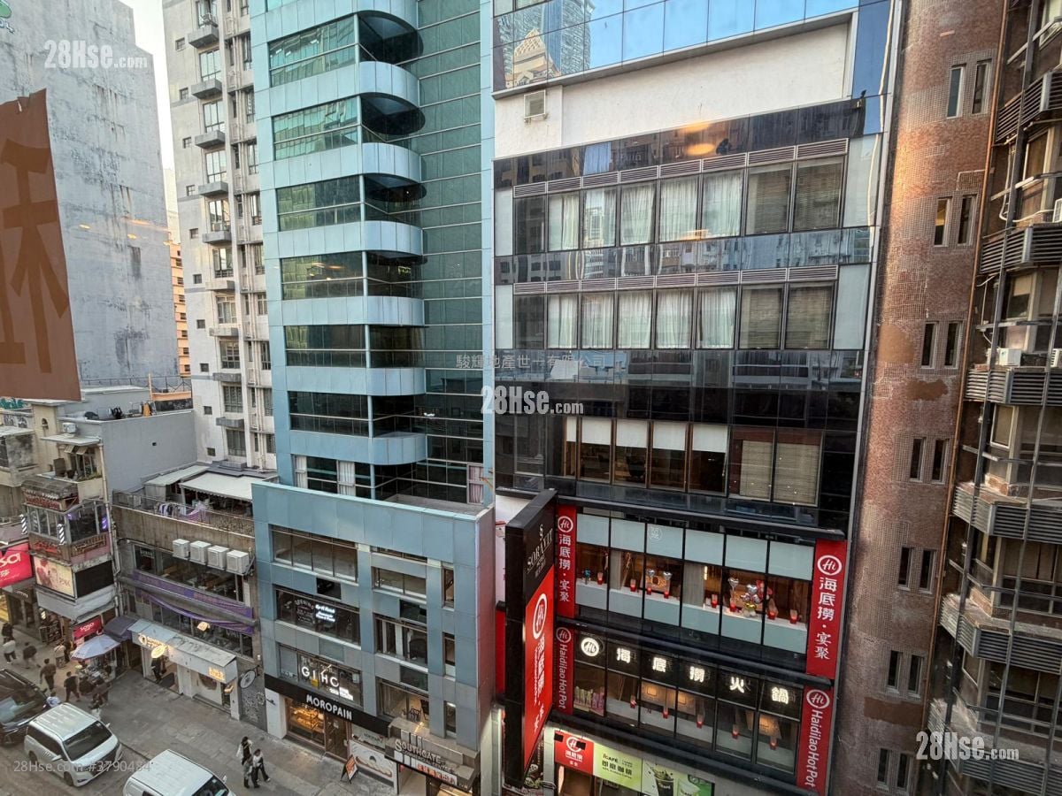 Granville Road Rental 2 Bedrooms , 1 Toilet 750 ft²