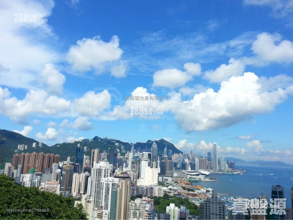 云景台 售盘 3 房 , 2 浴室 1,063 平方尺