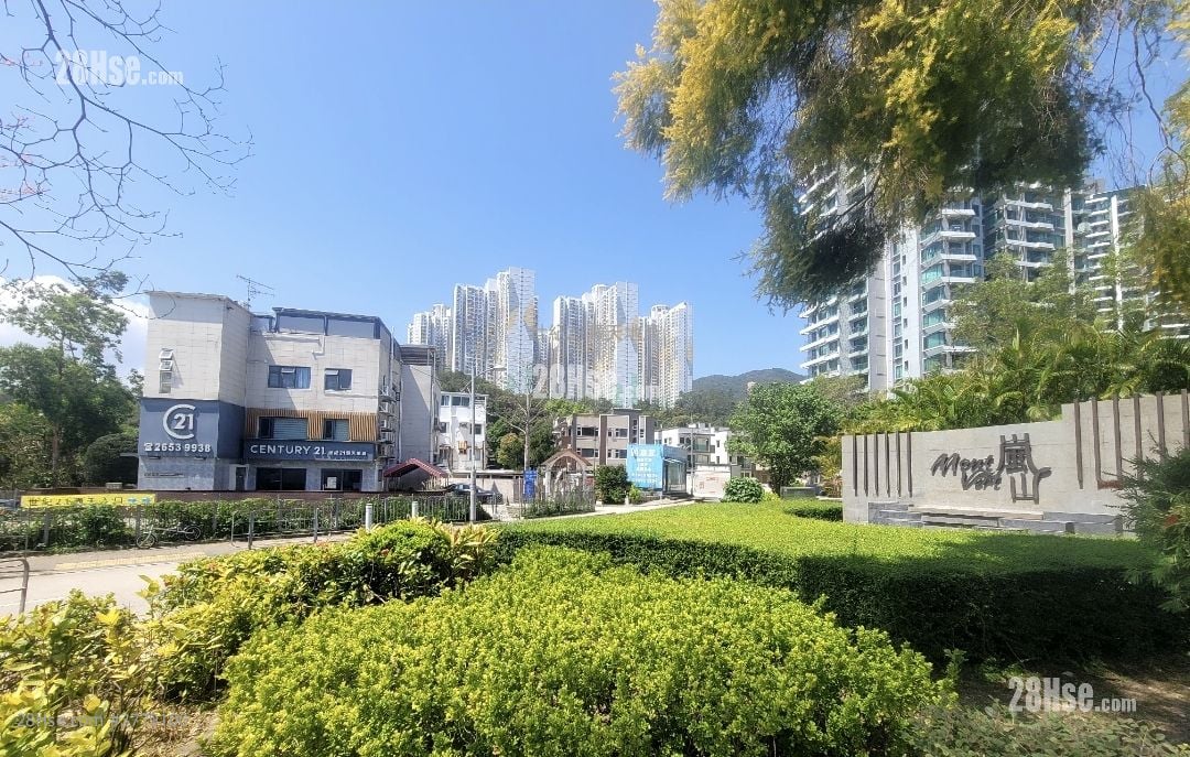 Mont Vert Sell 3 Bedrooms , 2 Bathrooms 945 ft²