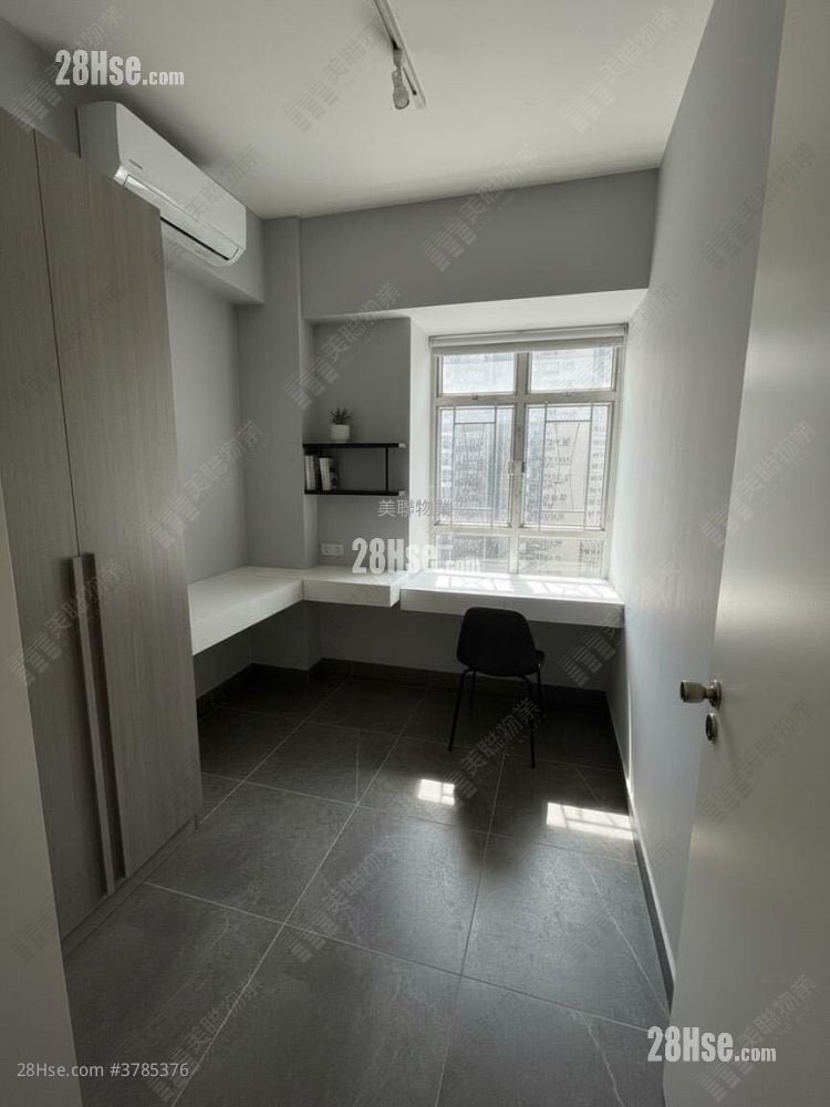 Greenland Garden Sell 2 Bedrooms , 1 Bathroom 429 ft²