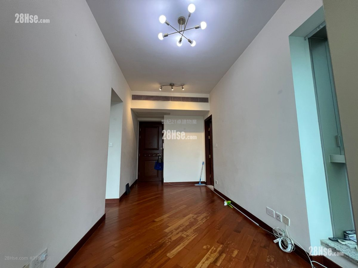 The Coronation Sell 2 Bedrooms , 1 Bathroom 513 ft²