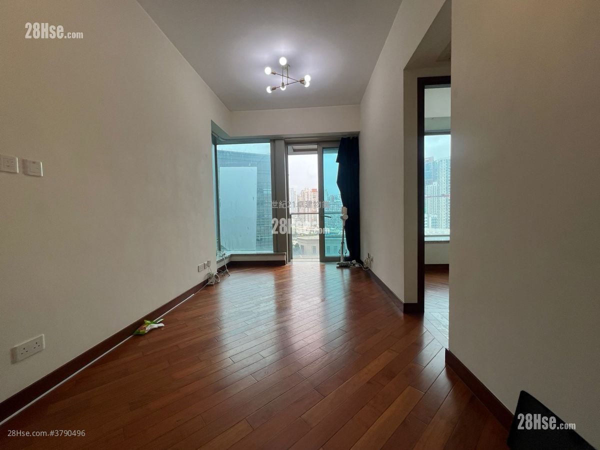 The Coronation Sell 2 Bedrooms , 1 Bathroom 513 ft²