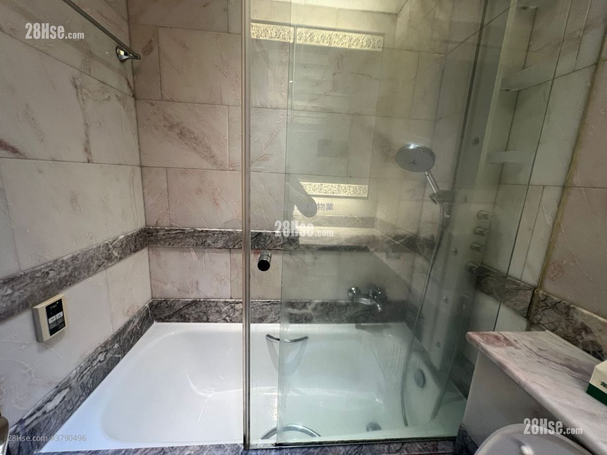 The Coronation Sell 2 Bedrooms , 1 Bathroom 513 ft²