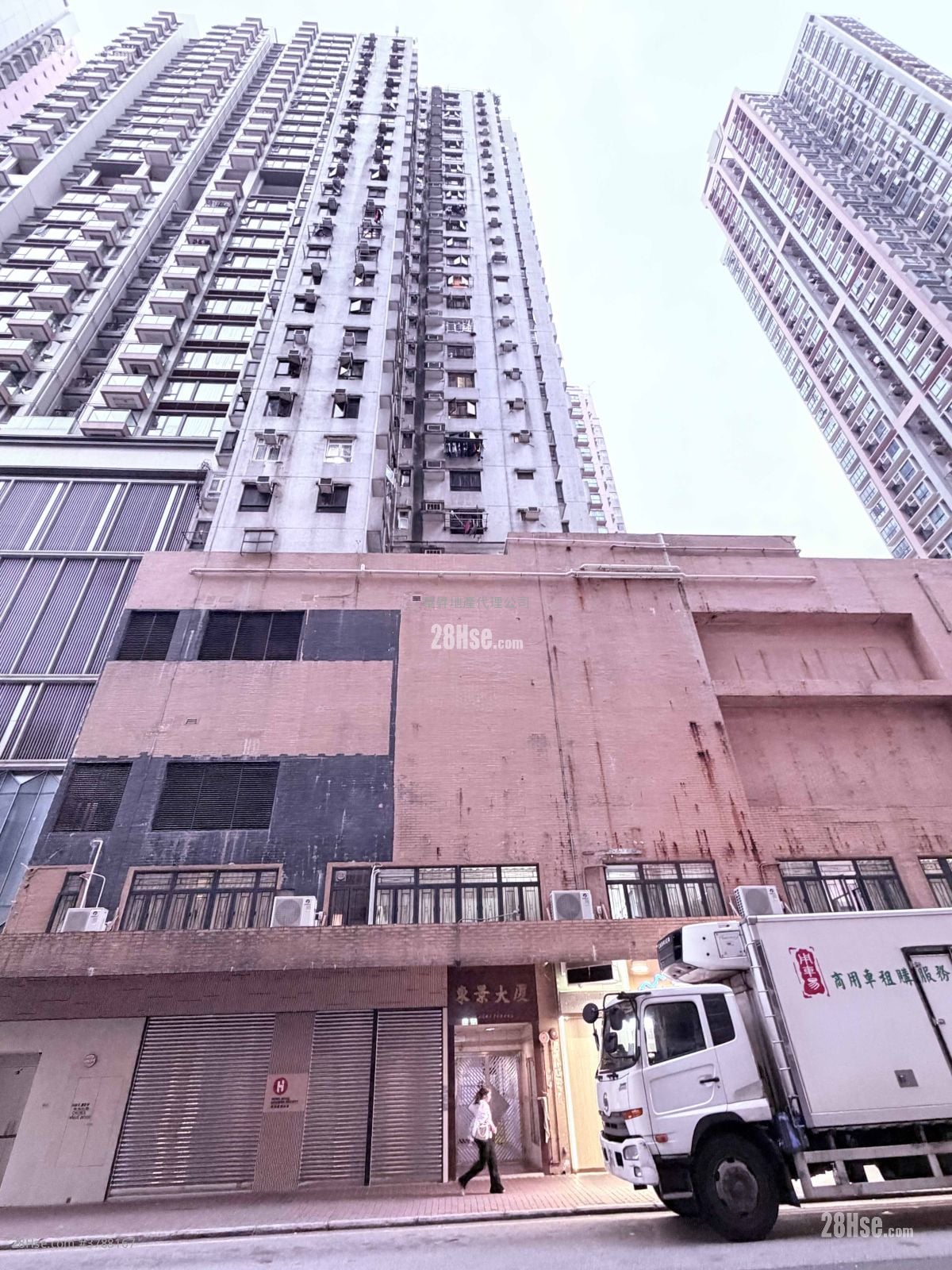 Tone King Building Sell 2 Bedrooms , 1 Bathroom 436 ft²