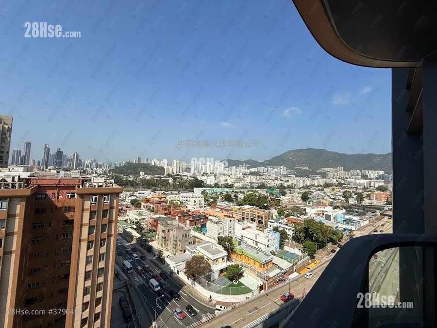 128 Waterloo Sell 1 Bedroom 342 ft²