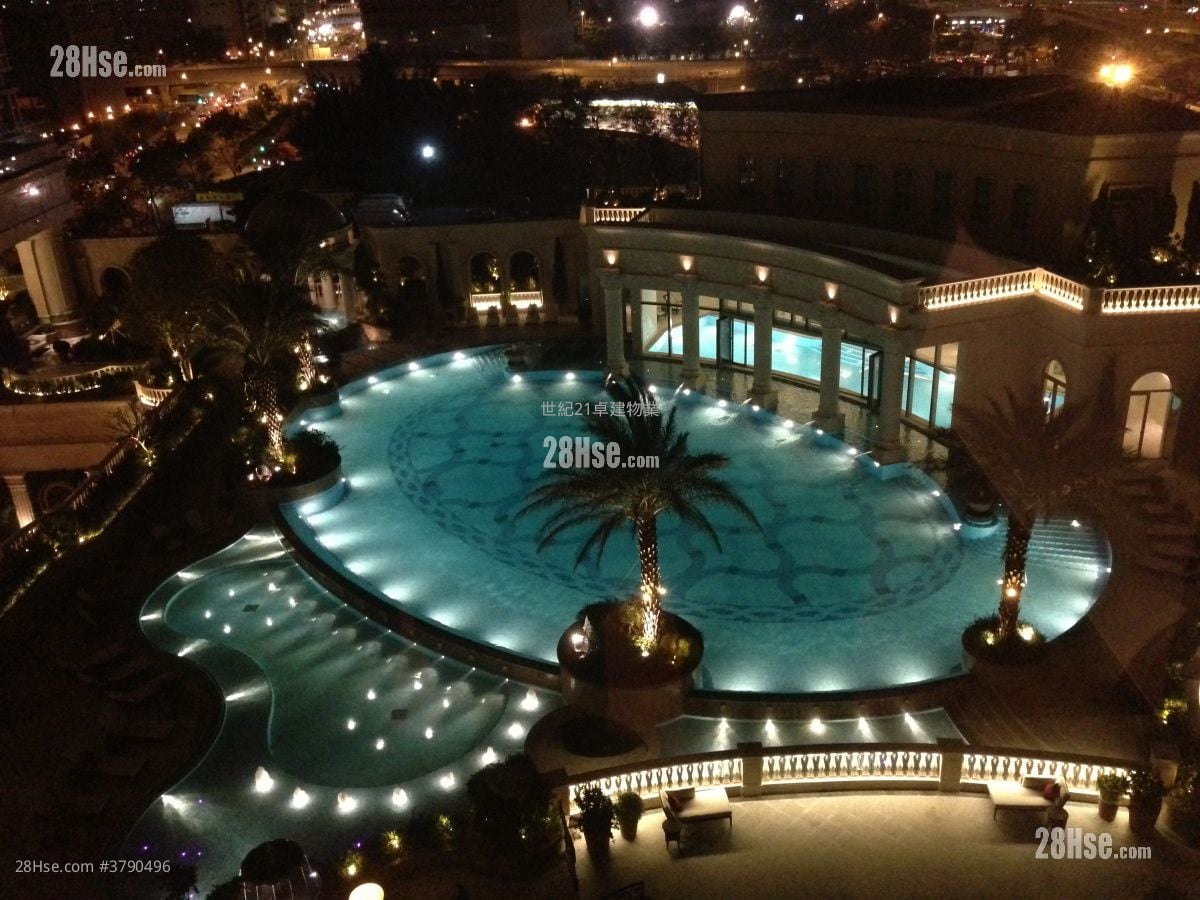 The Coronation Sell 2 Bedrooms , 1 Bathroom 513 ft²