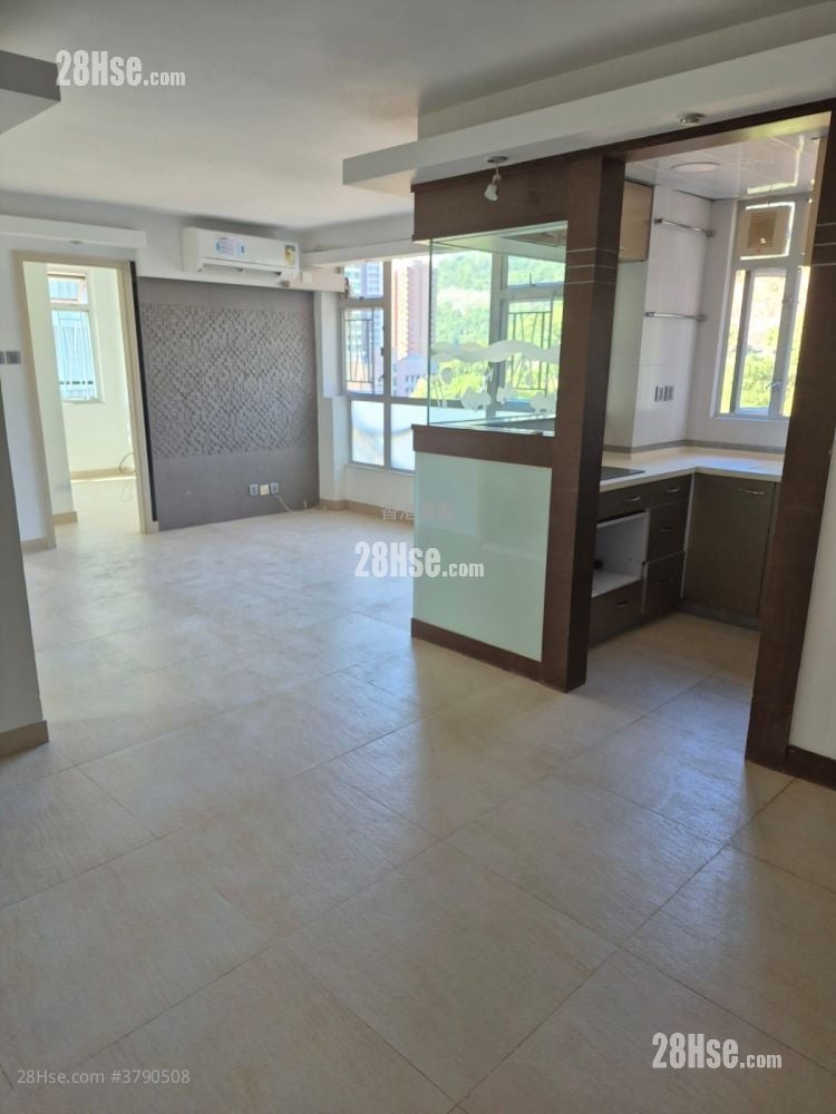 美孚新邨 售盘 3 房 704 平方尺