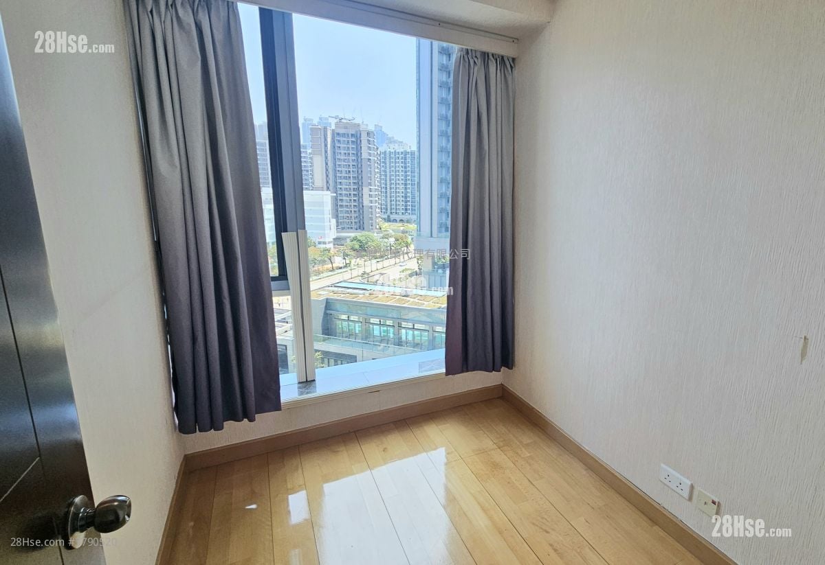 The Parkside Sell 3 Bedrooms 726 ft²