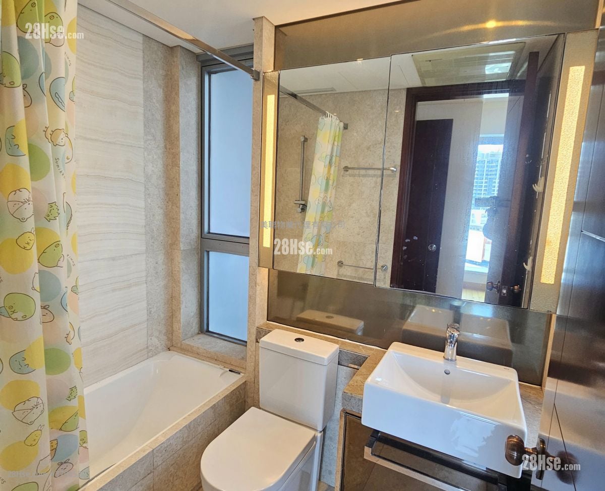 The Parkside Sell 3 Bedrooms 726 ft²