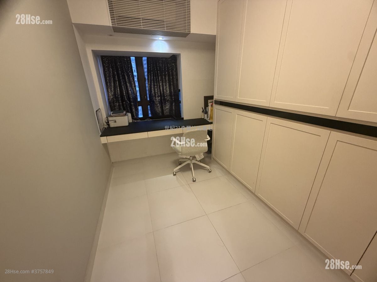 聚龙居 售盘 3 房 , 2 浴室 1,241 平方尺