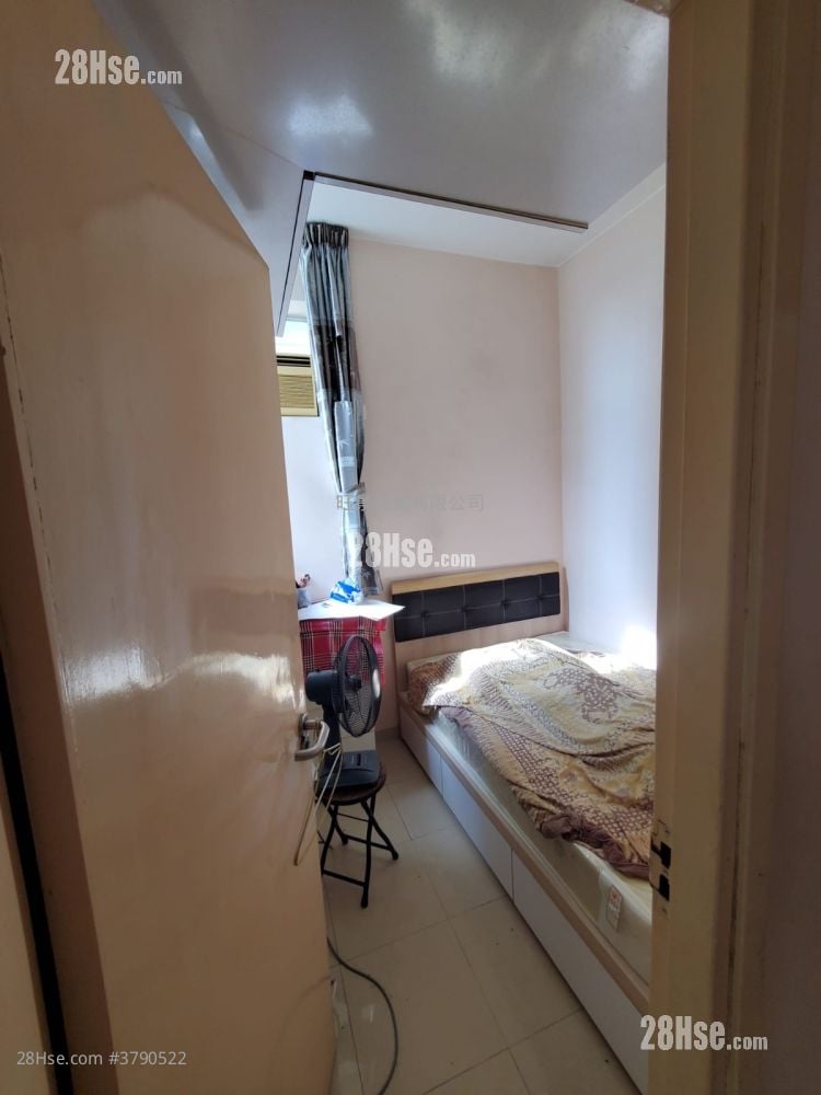 Aldrich Garden Sell 3 Bedrooms 592 ft²