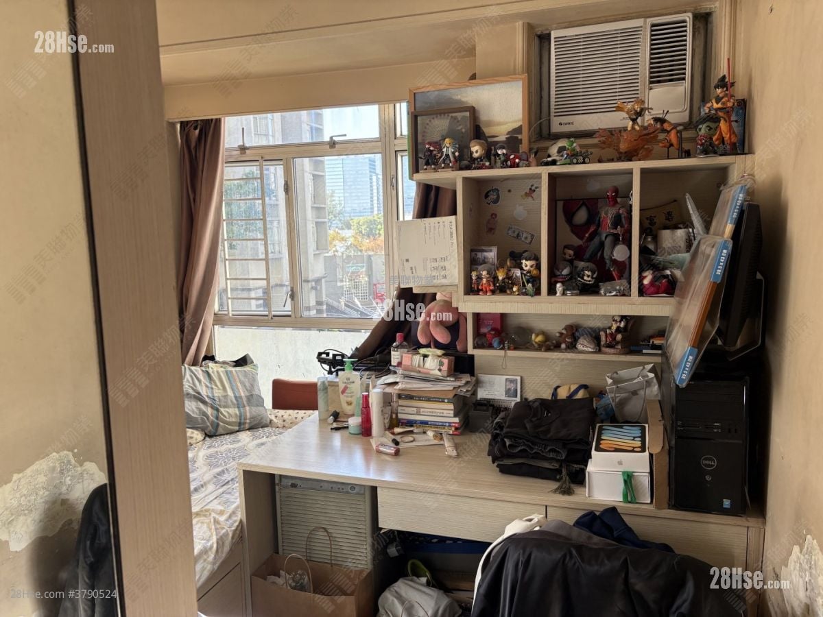 Sceneway Garden Sell 3 Bedrooms 718 ft²