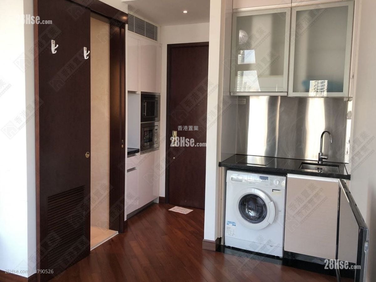 Park Summit Sell Studio , 1 Bathroom 274 ft²