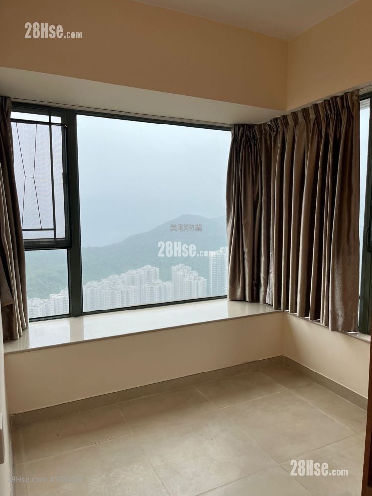 Island Resort Sell 2 Bedrooms , 1 Bathroom 455 ft²