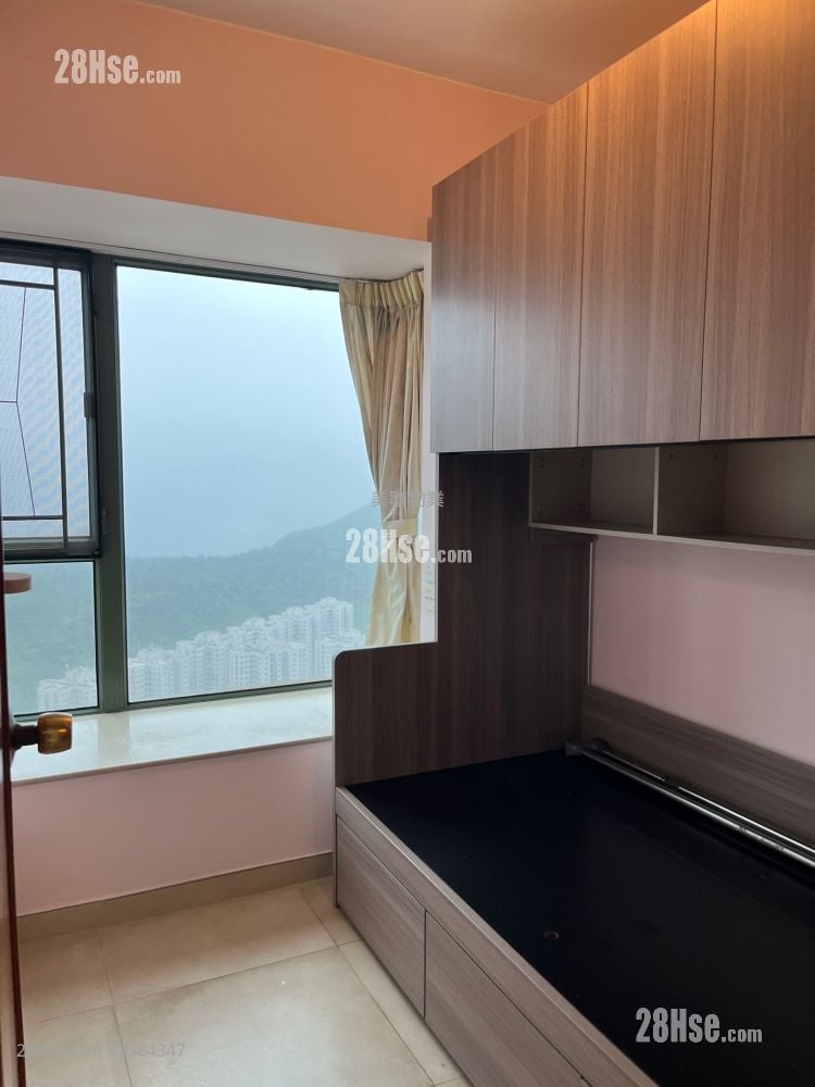 Island Resort Sell 2 Bedrooms , 1 Bathroom 455 ft²