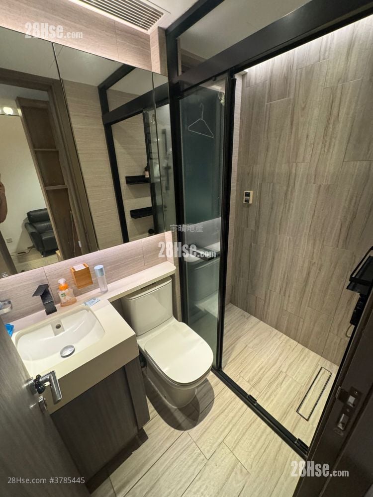 Park One Rental 2 Bedrooms , 1 Bathroom 365 ft²