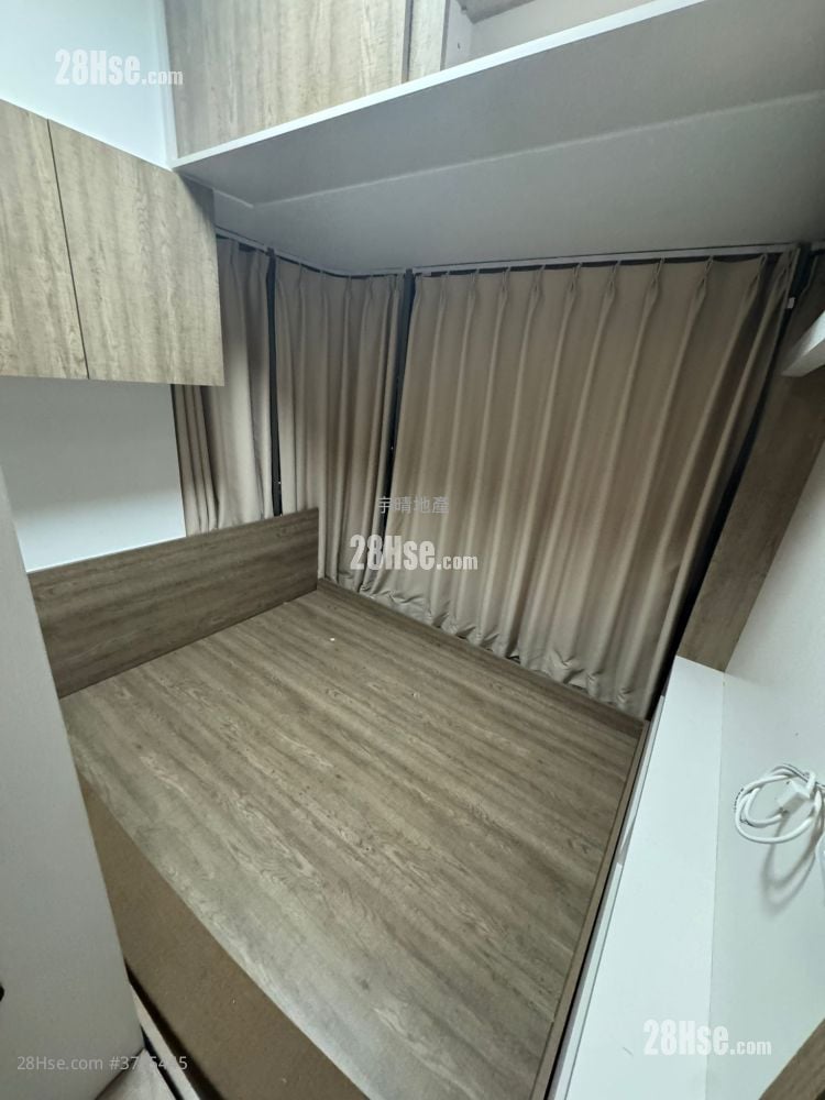 Park One Rental 2 Bedrooms , 1 Bathroom 365 ft²