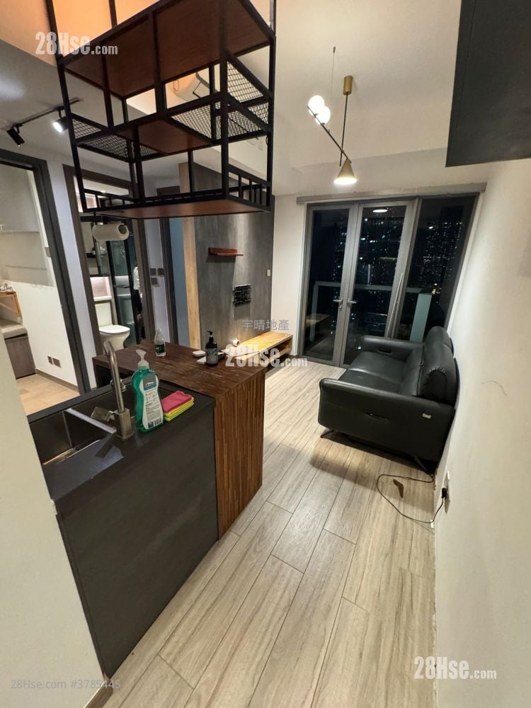 Park One Rental 2 Bedrooms , 1 Bathroom 365 ft²