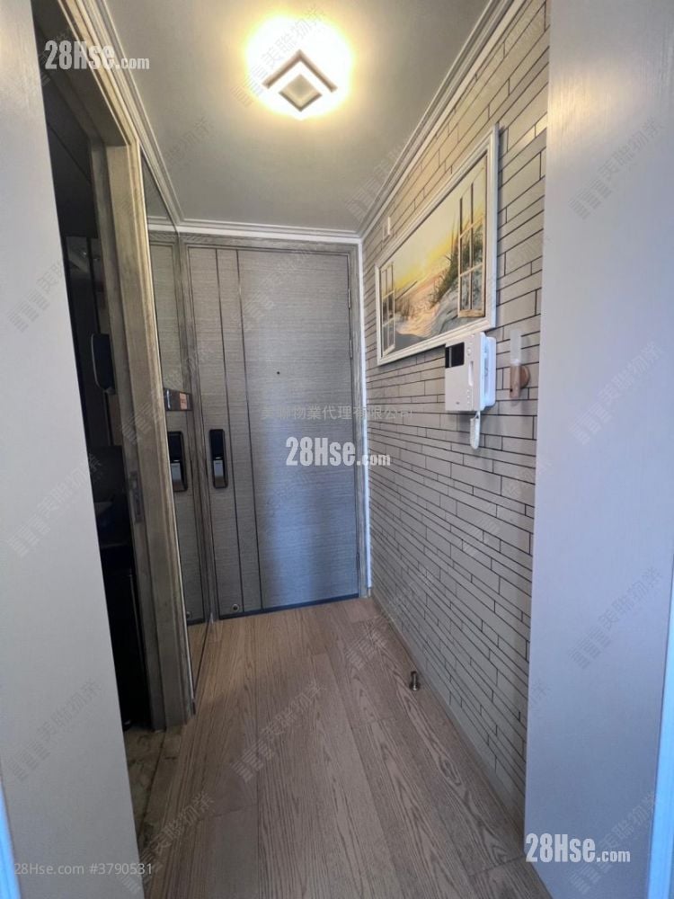 Sea To Sky Sell 4 Bedrooms , 3 Bathrooms 1,077 ft²