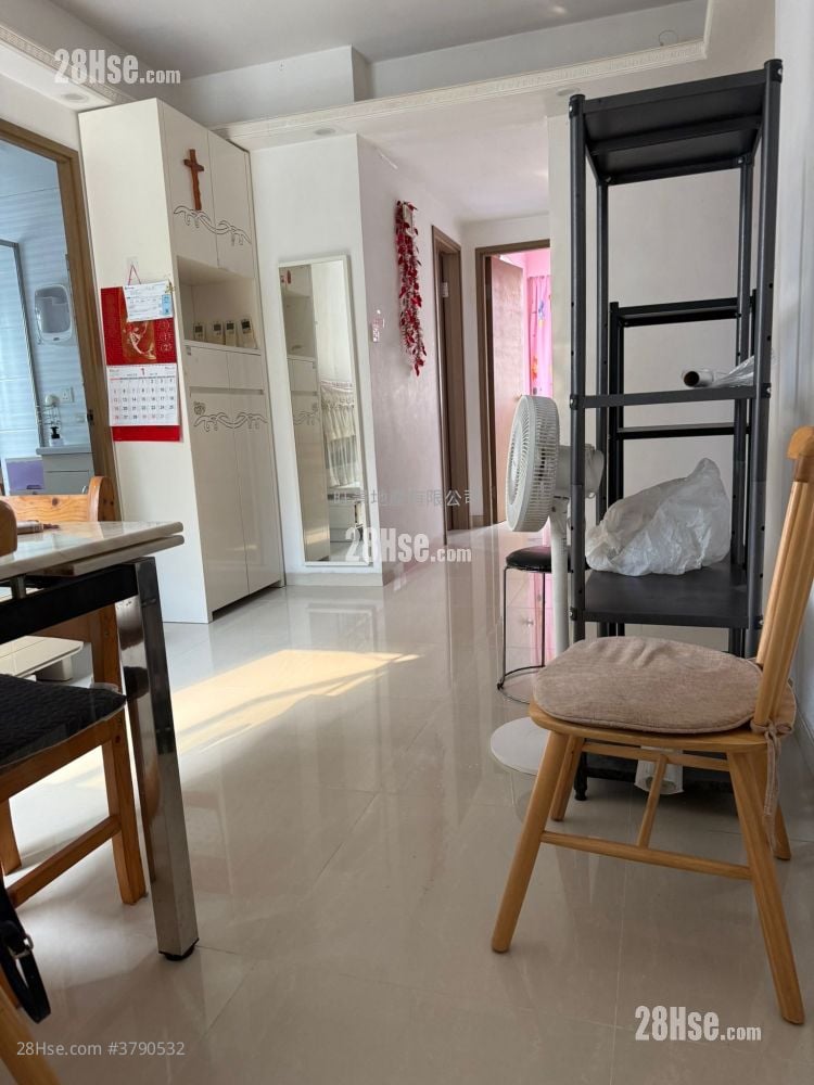 Sun Sing Buiding Sell 3 Bedrooms 445 ft²