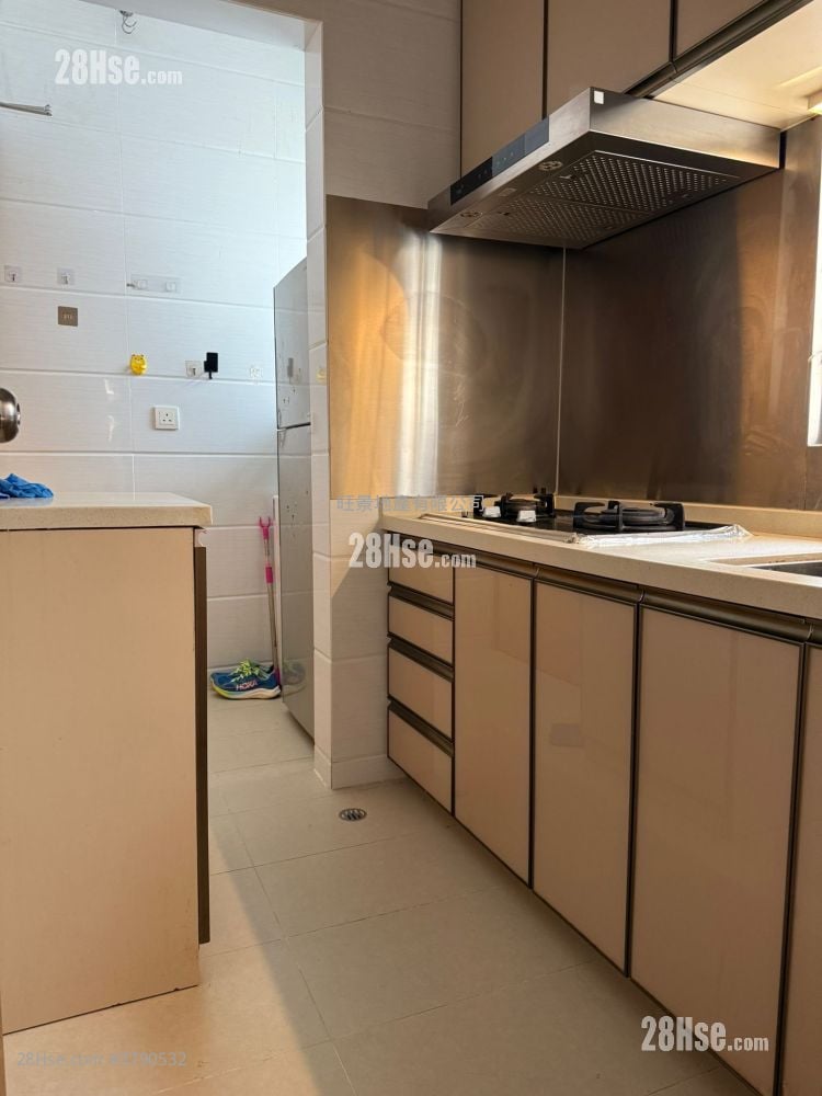 Sun Sing Buiding Sell 3 Bedrooms 445 ft²