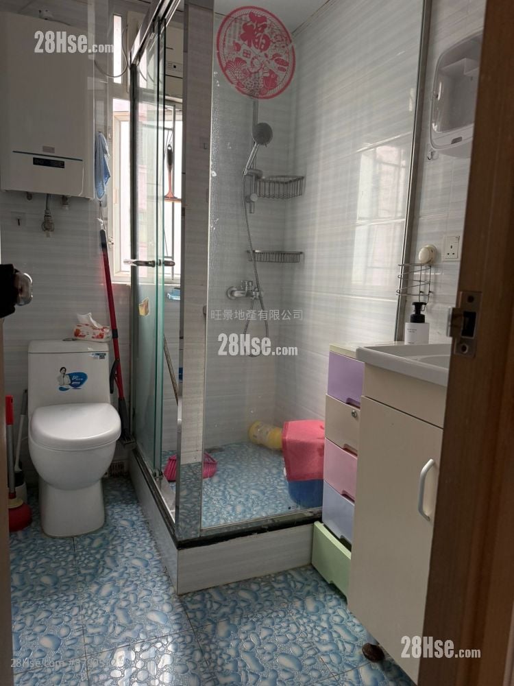 Sun Sing Buiding Sell 3 Bedrooms 445 ft²