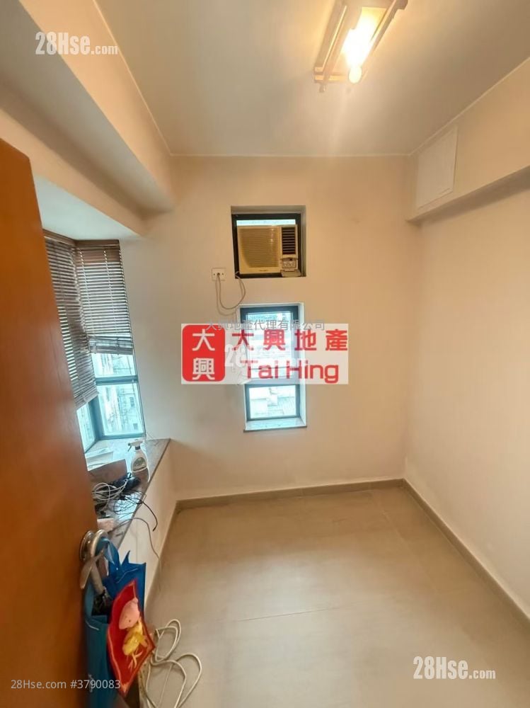 Yau On Court Sell 2 Bedrooms , 1 Bathroom 318 ft²