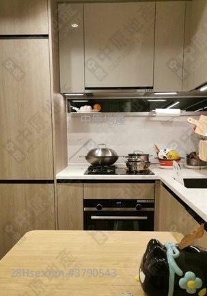 Wetland Seasons Bay Sell 4 Bedrooms 668 ft²